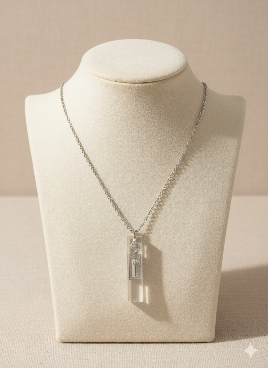 Black Dog-Tag Pendant (NFC)