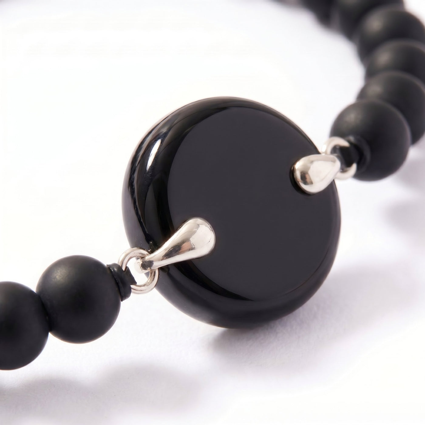 Charmify Womens — שחור + כסף — 03-Macro