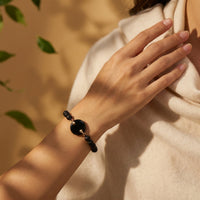 Charmify Womens — שחור + זהב — 05-Outdoor